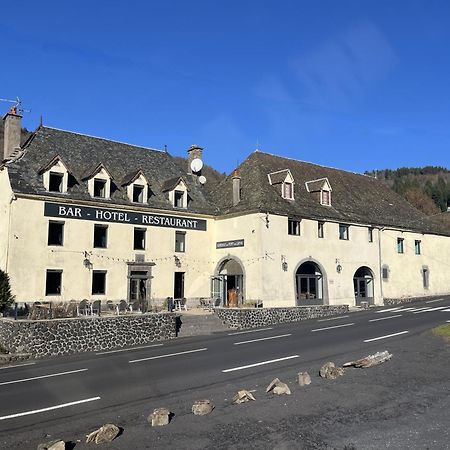 Gite-Auberge Du Pont De Lanau Neuveglise Ngoại thất bức ảnh