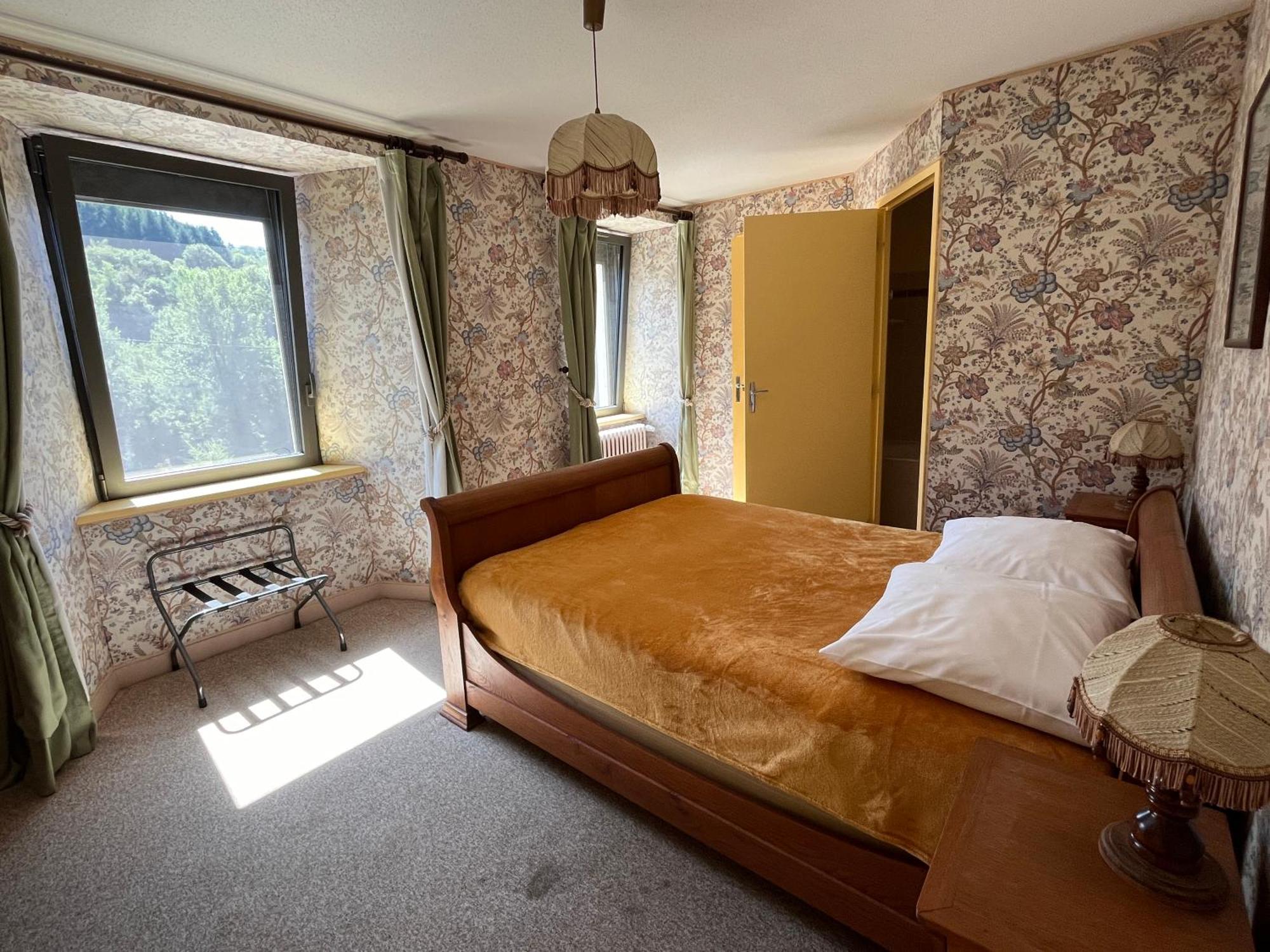 Gite-Auberge Du Pont De Lanau Neuveglise Ngoại thất bức ảnh