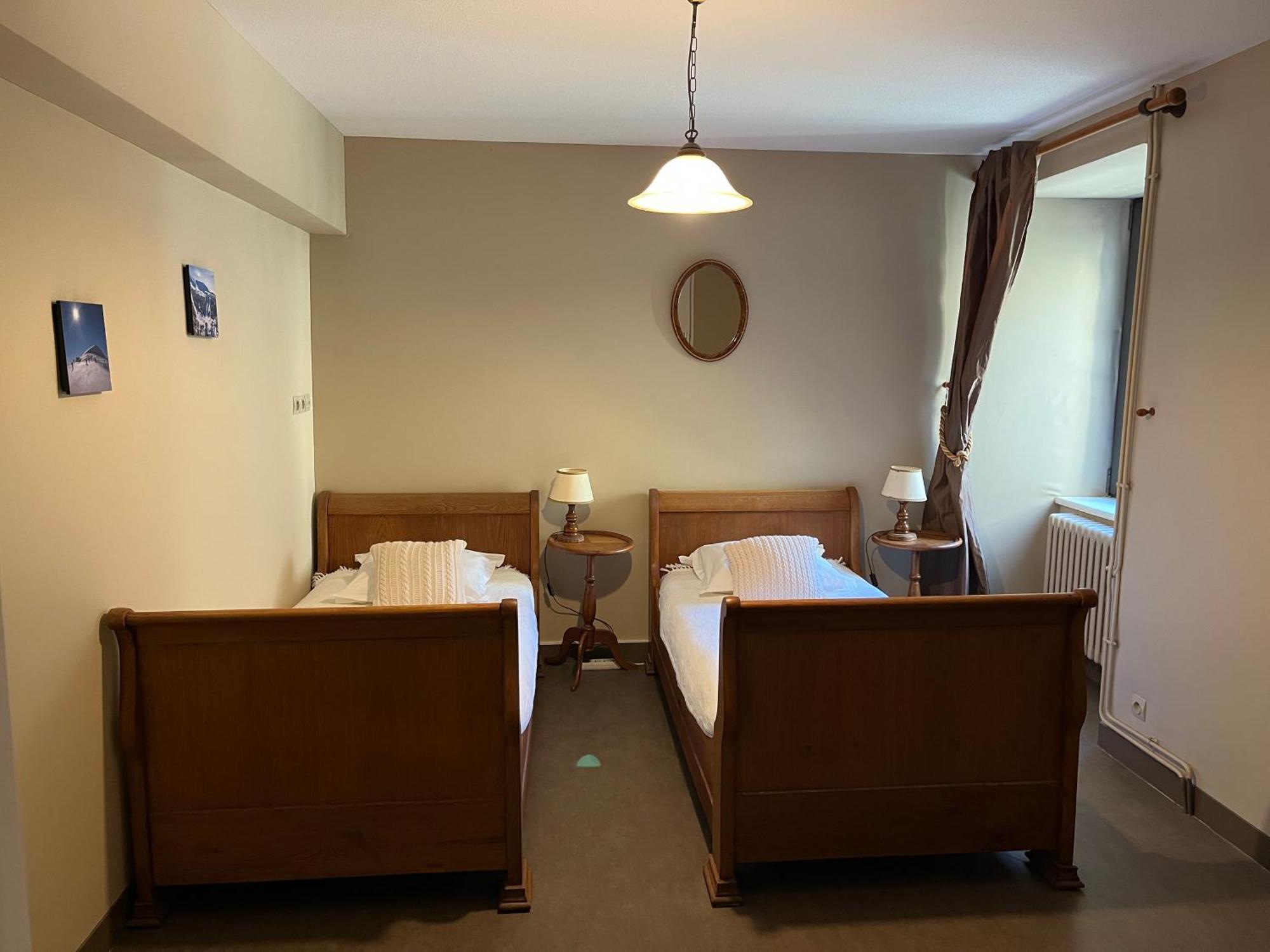 Gite-Auberge Du Pont De Lanau Neuveglise Ngoại thất bức ảnh