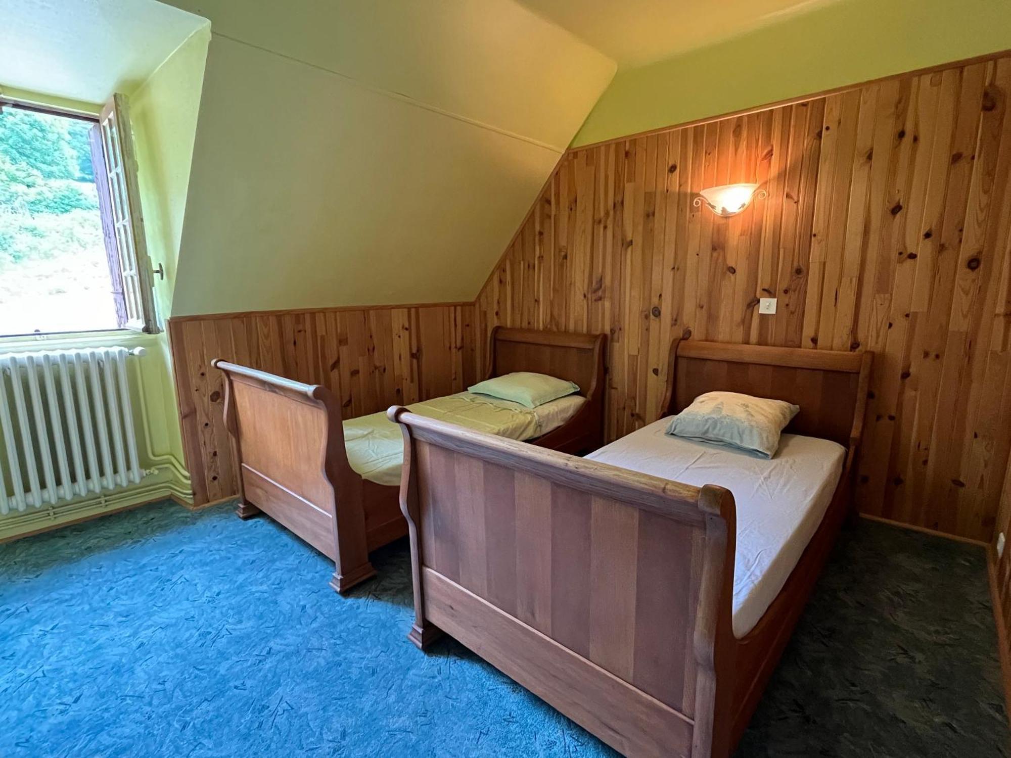 Gite-Auberge Du Pont De Lanau Neuveglise Ngoại thất bức ảnh